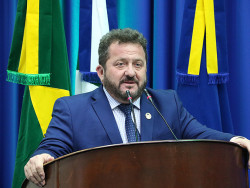 Projeto de Laudir para combater desperdício de alimentos vira lei