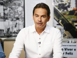 Em cartório, jovem diz que ganhou R$ 2 mil para acusar Marquinhos