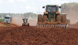 Com pontes, asfalto e manutenção Governo Presente investe na malha viária do Sudoeste