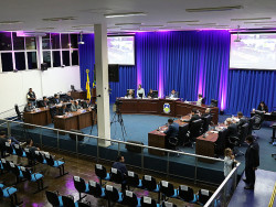 Vereadores de Dourados aprovam 19 projetos na 24ª sessão ordinária