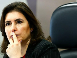 Simone permanece com 2%, contra 44% de Lula e 32% de Bolsonaro