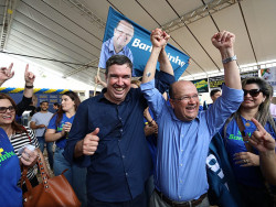 Com Barbosinha de vice, Eduardo Riedel cola em bolsonaristas de MS