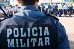 Polícia Militar prende foragido da justiça por crimes de violência doméstica e tráfico de drogas