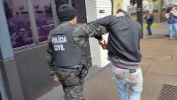 Operação policial contra o tráfico cumpre 16 mandados em Dourados hoje