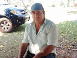 Adolescente mata homem para roubar Hilux e foge com menina de 11 anos