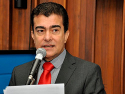 Marçal destaca contratação de psicólogos e assistentes sociais nas escolas