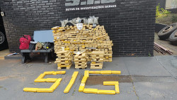 Meia tonelada de droga é apreendida em entreposto no Harrison Figueiredo