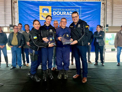 Alan entrega viaturas, computadores e uniformes para Guarda Municipal