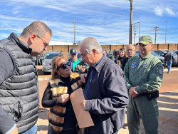 Reinaldo entrega viaturas a apresenta helicóptero do DOF