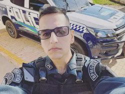 Ex-sargento da PM flagrado com R$ 100 mil em contrabando é preso