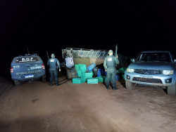 Camioneta e barco com cigarros contrabandeados são apreendidos pelo DOF