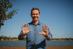 Programa de Marquinhos não vai ao ar e candidato vê boicote do governo