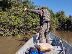 Ambiental fiscaliza 35 embarcações e 65 pescadores no Rio Brilhante