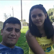 Mulher é esfaqueada até a morte pelo marido na frente do filho