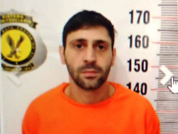 Luccas Abagge se enrolou em sacos de lixo e se arrastou para fugir da PED