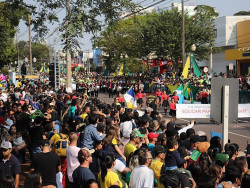 Desfile da Independência reúne 40 mil e bate recorde em Dourados