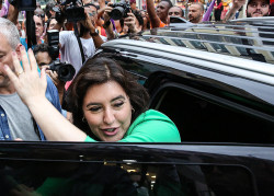 Simone e Ciro caem, Bolsonaro fica estável e Lula sobe para 46%