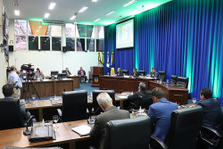 Na 32ª sessão ordinária do ano, vereadores aprovam sete projetos