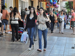 Prefeitura libera uso de calçadas para produtos do Dia das Crianças