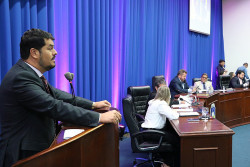 Na 1ª de duas sessões de hoje, vereadores aprovaram oito projetos de lei