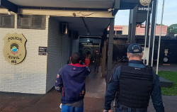 Homem de 23 anos é preso após agredir mulher na Vila Rosa