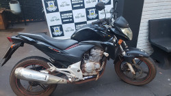 Dois adolescentes e homem são detidos pela Guarda por furto