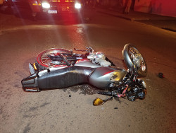 Acidente entre duas motos deixa homem em estado gravíssimo em Dourados