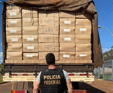 PF apreende caminhão com cigarros contrabandeados no sul de MS