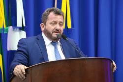 Laudir cobra instalação de raio-X odontológico no BNH 4º Plano