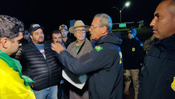 Justiça manda polícia desbloquear rodovias federais em MS