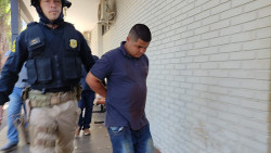 Motorista é preso pela PRF com caminhonete carregada de maconha na BR-463