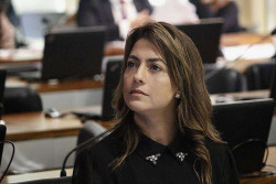 Soraya pede para MPF investigar crianças em protestos bolsonaristas