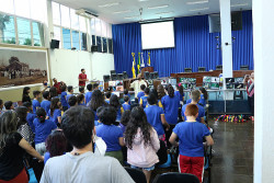 Feira da Literatura contagia alunos da rede pública