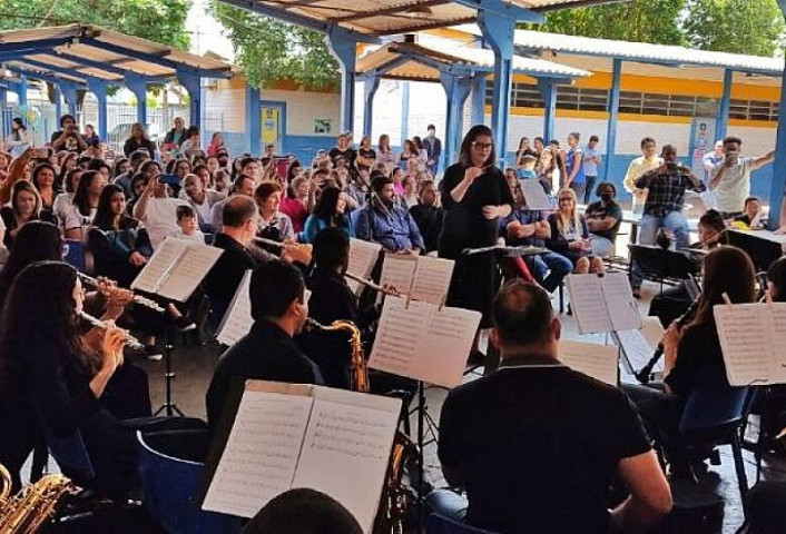 Também já receberam essas apresentações as escolas Loide Bonfim Andrade e Vilmar Vieira de Matos. (Imagem: UFGD)