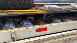 Caminhão de energia solar levava 326 quilos de cocaína