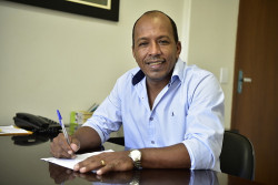 Chefe de gabinete de Ivinhema atira contra namorado da ex