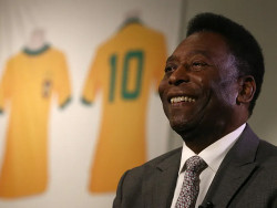 Pelé morre em decorrência de câncer aos 82 anos