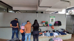 Quadrilha presa pela Polícia Militar (Foto: Adilson Domingos)