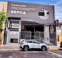 Preso por estupro de crianças, professor confirma que beijava alunos