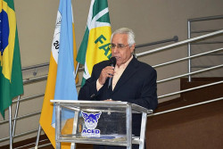 Acionado pela Aced, Alan prepara Projeto com novas regras para alvará e acessibilidade