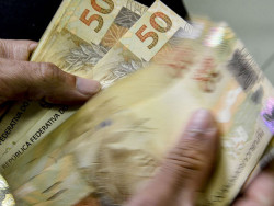 Mais de 22 milhões de trabalhadores têm direito a receber o benefício, que soma quase R$ 22 bilhões (Foto: Reprodução)