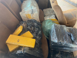 Droga escondida em veículo (Foto: Assessoria PRM)