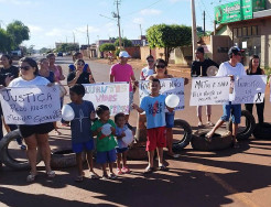 Familiares de vítimas de acidentes fazem protesto em Dourados