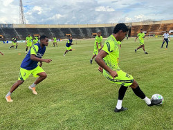 DAC enfrenta o Novo em busca de reabilitação hoje às 15h30 no Douradão