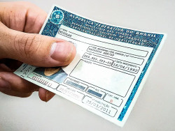 Pessoas inadimplentes podem ficar sem a CNH (Foto: Reprodução)