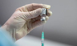 Sala de vacinação atende até às 18 horas em Dourados (Foto: Reprodução)