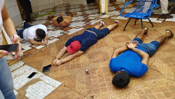 Acusados presos durante operação na fronteira (Foto: Reprodução)