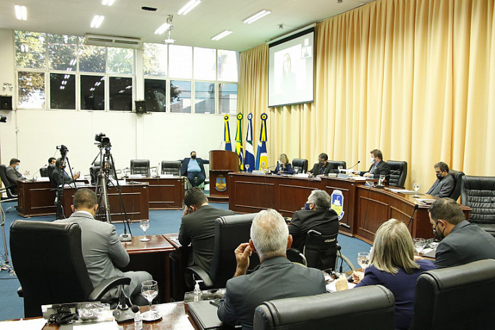 Segunda remessa tem cerca de 500 páginas. Foto: (Câmara Municipal de Dourados)