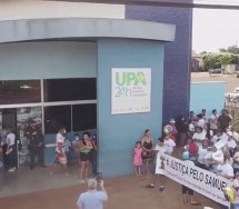 Protesto cobra justiça por morte de criança na UPA
