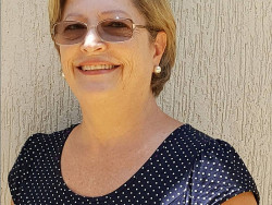 Loreni Giordani é mestra em Educação, ex-vereadora e membro titular do Conselho Municipal dos Direitos da Mulher em Dourados (Foto: Reprodução)